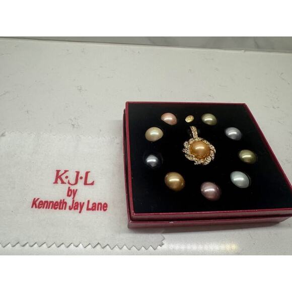 KJL Kenneth Jay Lane Vintage First Lady Simulated Pearl Enhancer Set - Picture 1 of 5